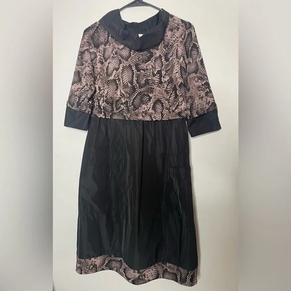 Joseph Ribkoff style 203690 with snake print and black skirt - Picture 3 of 11